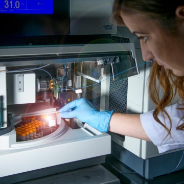 female lab tech at work